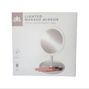 White vanity mirror